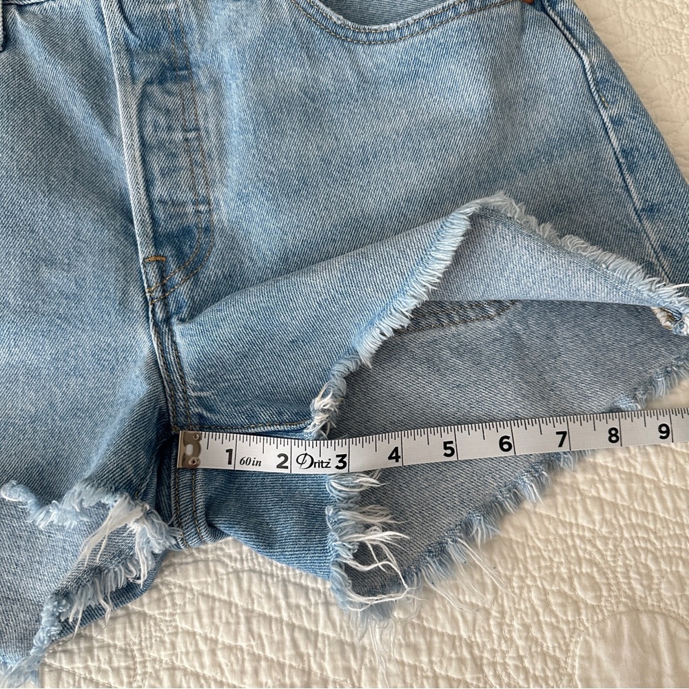 Levi’s Women's 501 Button Fly Cotton High-Rise Denim Shorts Luxor Baked Sz 30 - Picture 9 of 14